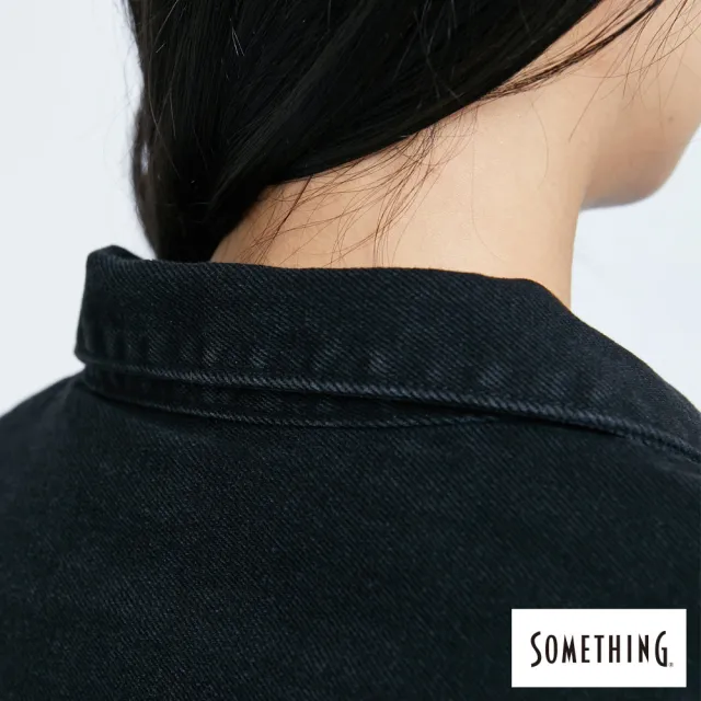 【SOMETHING】女裝 短版下襬不收邊牛仔外套(黑色)