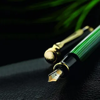 【Pelikan】百利金 M600 綠色鋼筆(送原廠4001大瓶裝墨水)