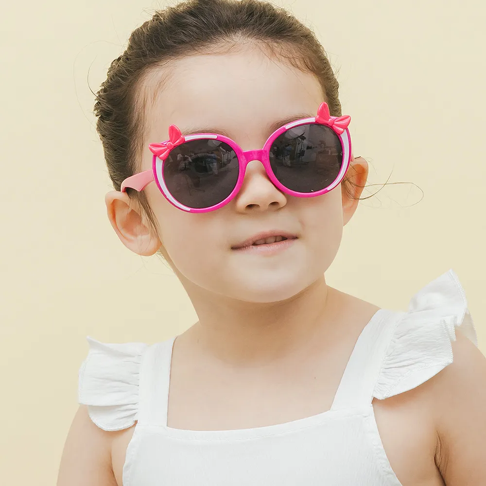 【ALEGANT】樂園桃蝴蝶結純白飾邊點綴兒童專用輕量太陽眼鏡UV400貓眼偏光墨鏡(時尚UV400貓眼偏光墨鏡)