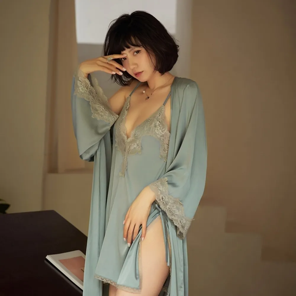 【BoBo 女人香】刺繡花邊絲綢長袖綁帶睡袍浴袍居家服-4件式(霧霾藍)