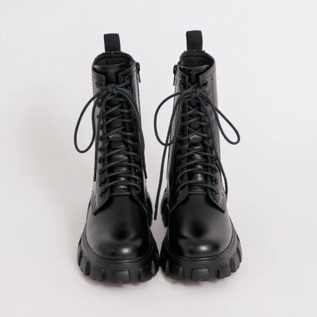 【Grace Gift】馬甲綁帶鋸齒馬汀短靴(黑)