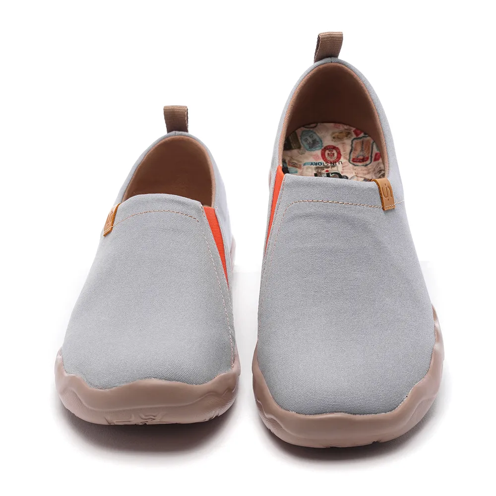 【uin】西班牙原創設計 男鞋 托萊多素色休閒鞋M0101040(灰)
