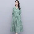 【Jisen】清新印花V領排釦棉感洋裝(M-3L)