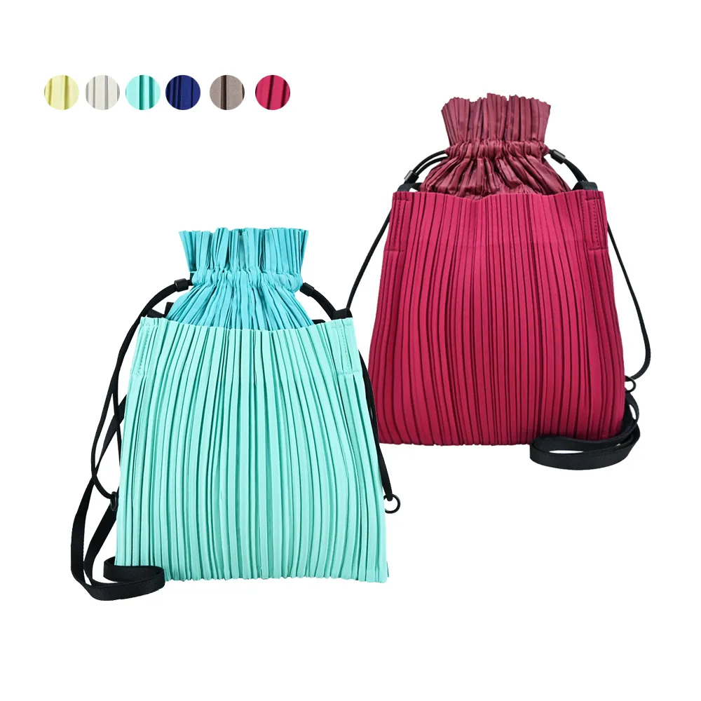 【ISSEY MIYAKE 三宅一生】PP  SQUARE PLEATS BAG束口斜背包(任選)