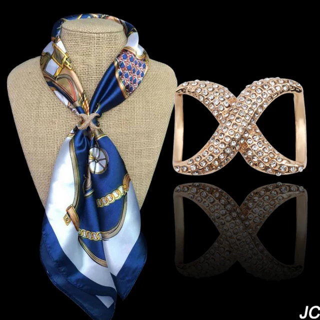 【JC Collection】華麗鑲鑽8字形高質感圍巾絲巾圓筒扣(玫瑰金、白金)