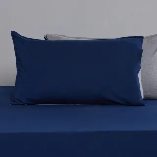 【Yvonne Collection】100%美國純棉素面枕套-雙色拼接 丈青藍(1入)