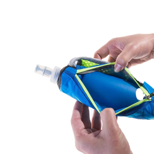 【AONIJIE】奧尼捷 手持水壺包 藍色 含500ml軟水壺