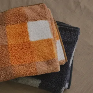 【翔仔居家】蓄熱保暖 羊羔絨格紋毯 - 2色可選(單人 - 70x140 cm)