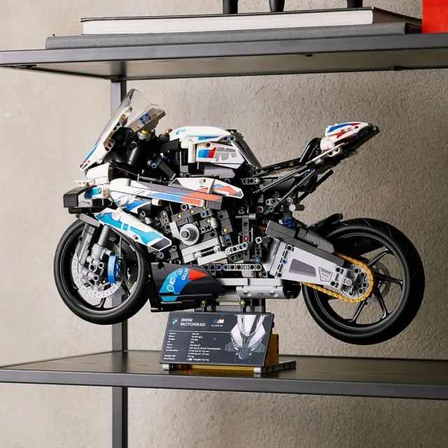 LEGO 樂高】科技系列42130 BMW M 1000 RR(重機模型) - momo購物網