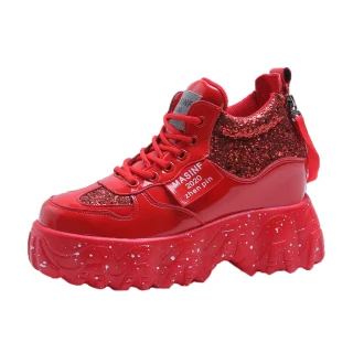 【HMH】時尚潑彩金蔥亮皮拼接厚底潮流內增高休閒鞋(紅)