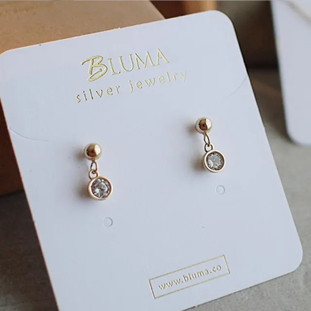 【BLUMA】傾聽純銀耳環(女生禮物 抗敏感小資飾品 單顆鋯石垂墜 優雅時尚金 飾品禮盒)