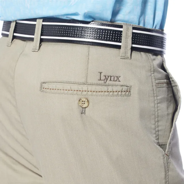 【Lynx Golf】男款彈性舒適竹纖維百搭素面款式平面休閒長褲(卡其色)