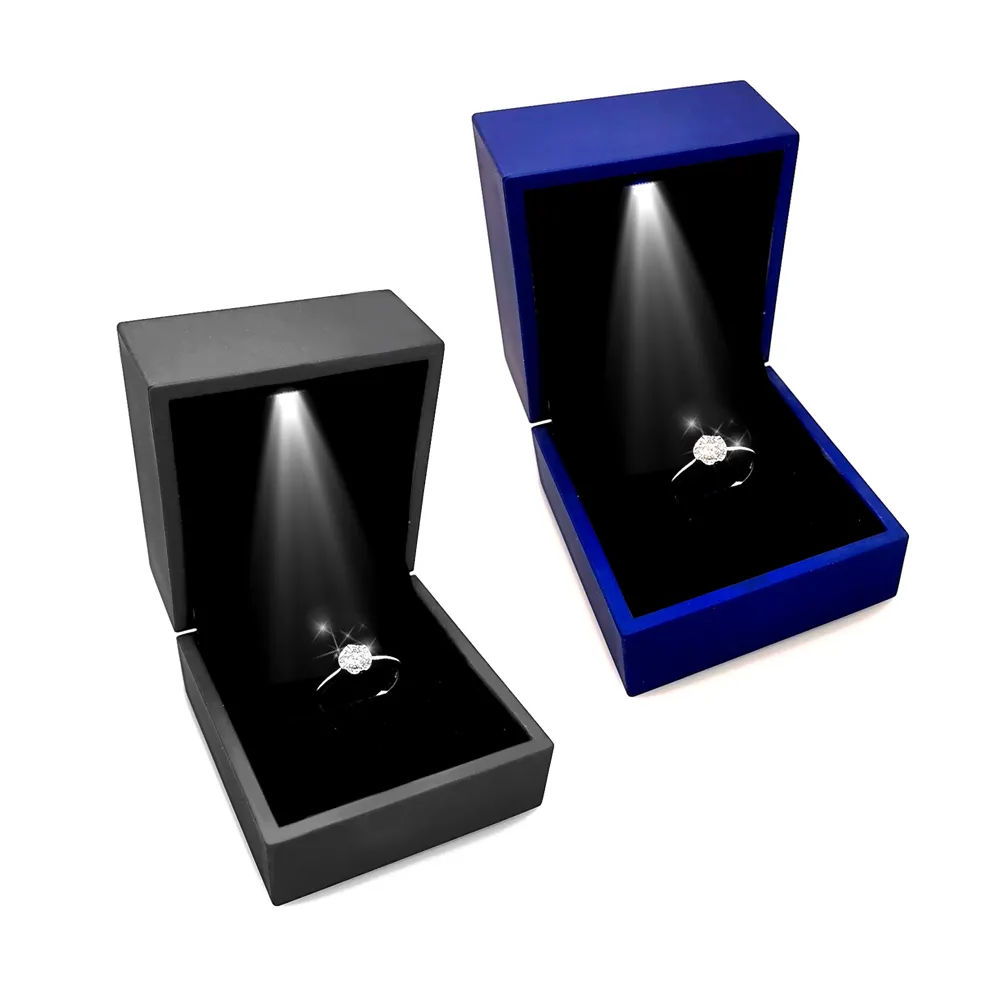 【AURORA 歐羅拉】華麗LED燈 鑽戒求婚戒指盒 珠寶盒 首飾盒 對戒盒(二擇一)