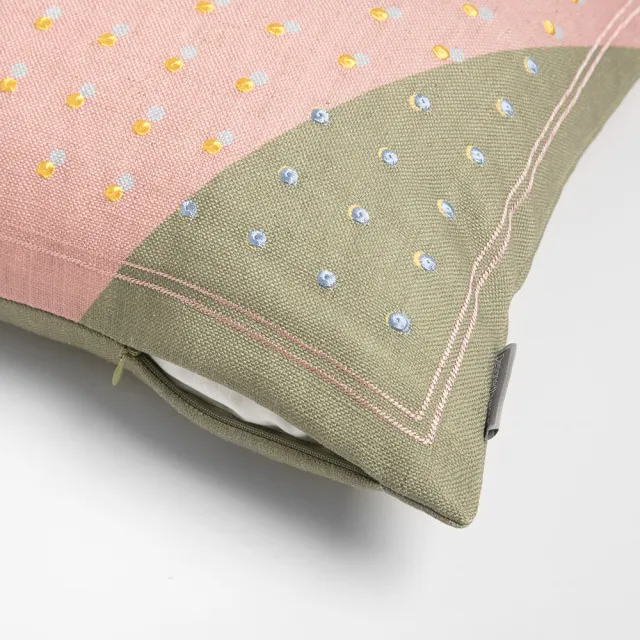 【HOLA】孟菲斯系列繡印花抱枕45X45-粉綠