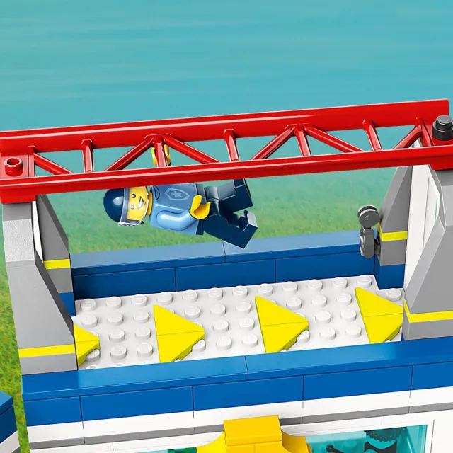 【LEGO 樂高】城市系列 60372 警察培訓學院(職人玩具 攀岩 單槓 滑索)