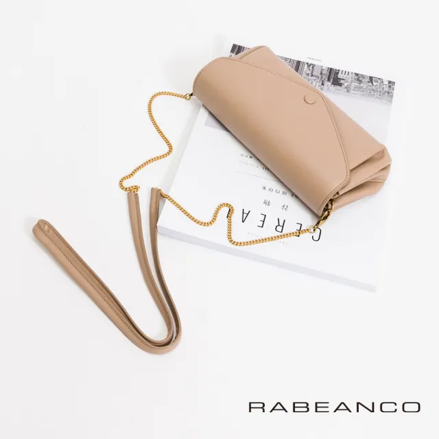 【RABEANCO】質感平滑牛皮手拿斜背鏈帶皮夾包(杏)