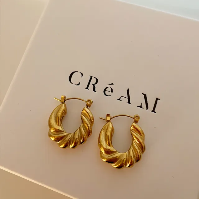 【CReAM】Jemima不鏽鋼鍍18K金色 圓圈扭轉可頌女耳環(新年 過年 送禮 禮物)