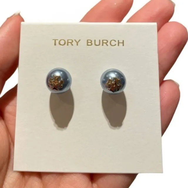 【TORY BURCH】tory burch 小香風珍珠針式耳環禮盒組 兩色可選 珠光藍 ／珠光黑