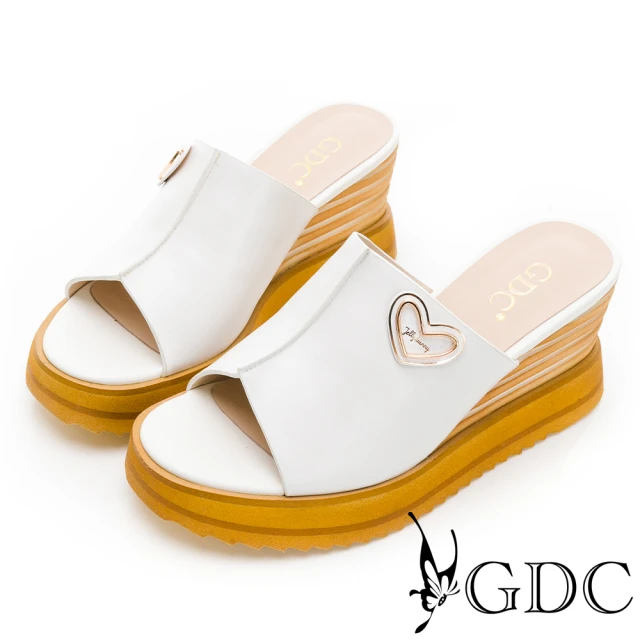 GDCGDC 真皮焦糖夾心春夏愛心釦楔型素色厚底拖鞋-白色(312436-11)