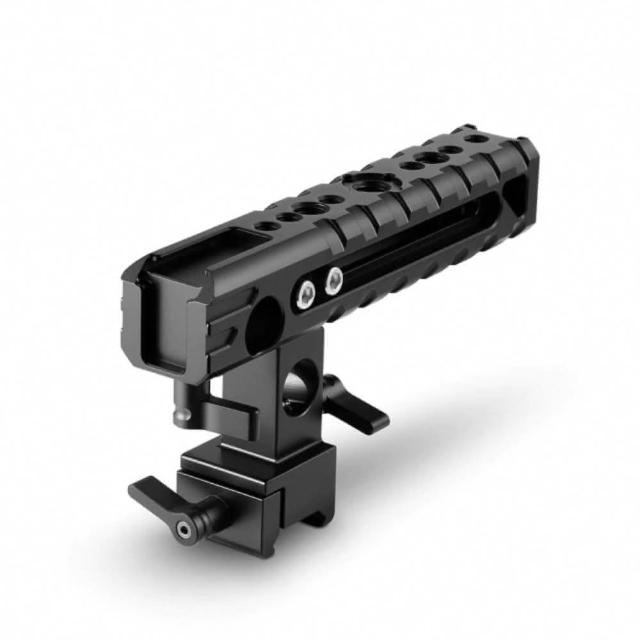 SmallRig 1720 為相機/攝影機週邊配件，專屬攝影棚型別設計，提供穩固支撐與專業應用，適合攝影師提升工作室效率，內容物包含標準配件套組，輕便耐用耐重負荷。