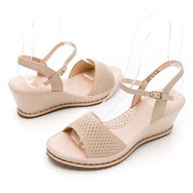 【GDC】日系素色春夏繽紛真皮沖孔楔型涼鞋-粉膚色(310216-52)