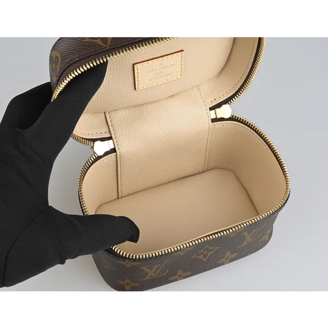 【Louis Vuitton 路易威登】LV Nice Nano印花紋LOGO Monogram帆布雙拉鍊頭手提化妝箱(迷你/棕褐)