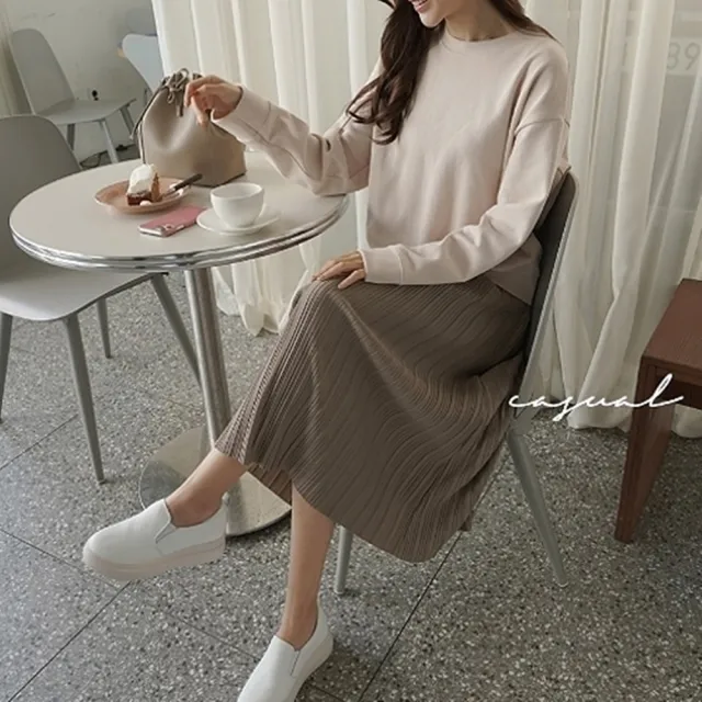 【baibeauty 白鳥麗子】素面圓領假兩件寬鬆百褶長洋裝(韓國製)