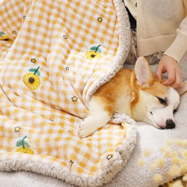 【QIDINA】法蘭絨軟綿綿保暖寵物墊/法蘭絨蓋毯 A款(寵物睡墊 寵物窩 寵物毯 寵物睡窩 貓咪床)