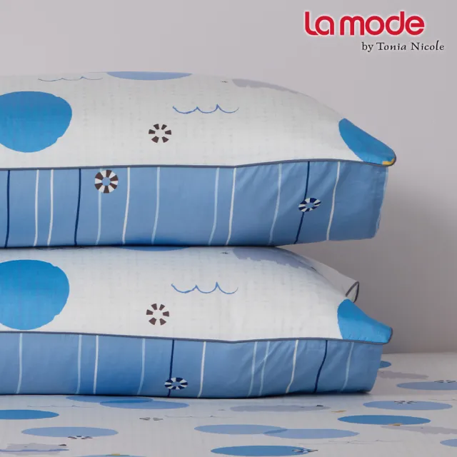 【La mode】環保印染100%精梳棉兩用被床包組-悠悠水樂園+小悠鴨鴨兩用抱枕毯(雙人)