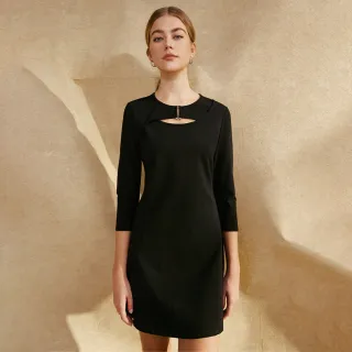 【MOMA】期間限定－挖空設計微性感短洋裝(黑色)