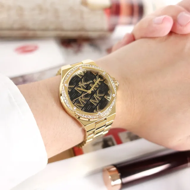 【Michael Kors】經典LOGO 晶鑽奢華 日本機芯 礦石強化玻璃 不鏽鋼手錶 黑x鍍金 37mm(MK7404)