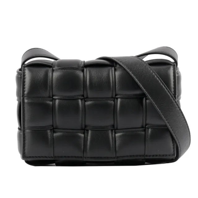 【BOTTEGA VENETA 寶緹嘉】小羊皮Padded Cassette枕頭編織包(黑色/金釦)