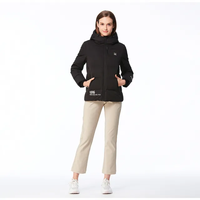 【Lynx Golf】女款彈性舒適口袋壓線造型緹織LOGO鬆緊帶剪接設計靴型九分褲(二色)