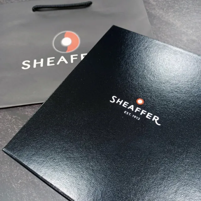 【SHEAFFER】100系列黑亮漆金夾鋼珠筆筆套禮盒(E1932251)