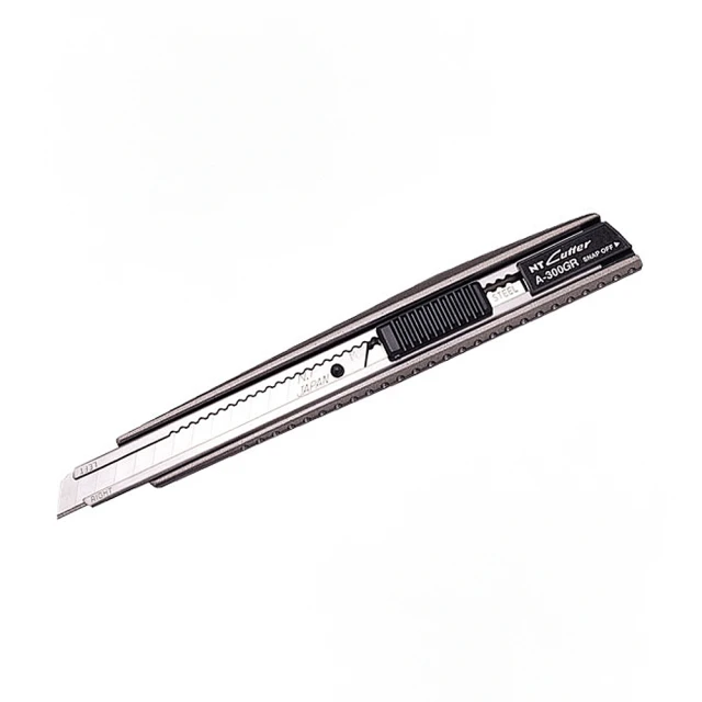 【NT Cutter】專業型鐵桿 美工刀 左右手通用 /支 A-300GRP