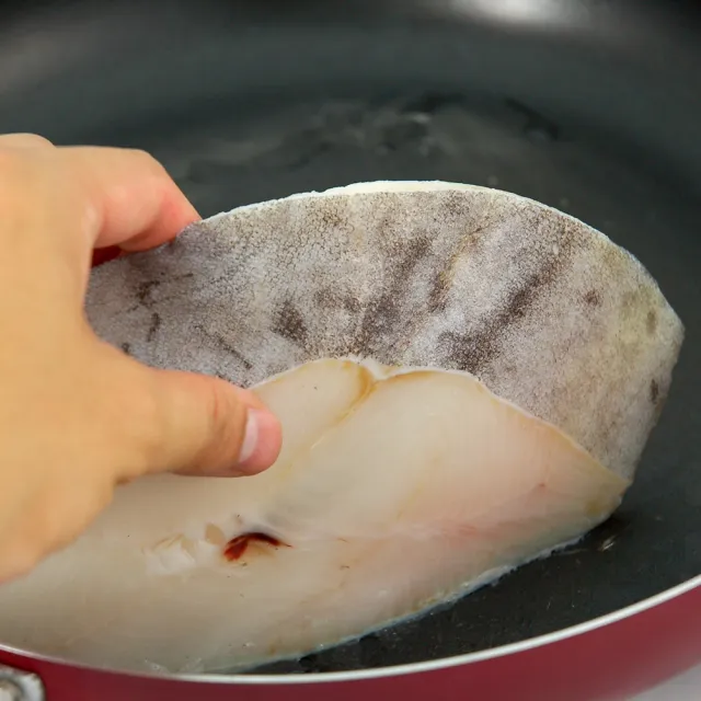 【急鮮配-優鮮配】厚切無肚洞格陵蘭大比目魚6片(約380g/片-凍)