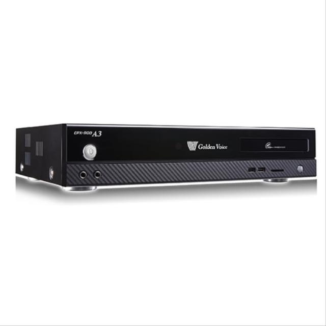 Golden Voice 金嗓 A3 CPX-900 專業練唱機，專為音樂愛好者設計，支援簡譜練唱與即時評分功能，透過APP遠端控制，藍芽無線連線便利。支援MP3歌曲播放，AV及HDMI高畫質1080p輸出，配備3組USB及2組麥克風輸入，適閤家庭KTV或練唱使用。臺灣製造，BSMI認證，尺寸438x340x95mm，重量4.6kg，DC12V/4.0A電源，消耗功率36W。提升您的唱歌體驗，專業級KTV裝置首選！
