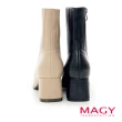 【MAGY】清新簡單素色真皮粗跟短靴(黑色)