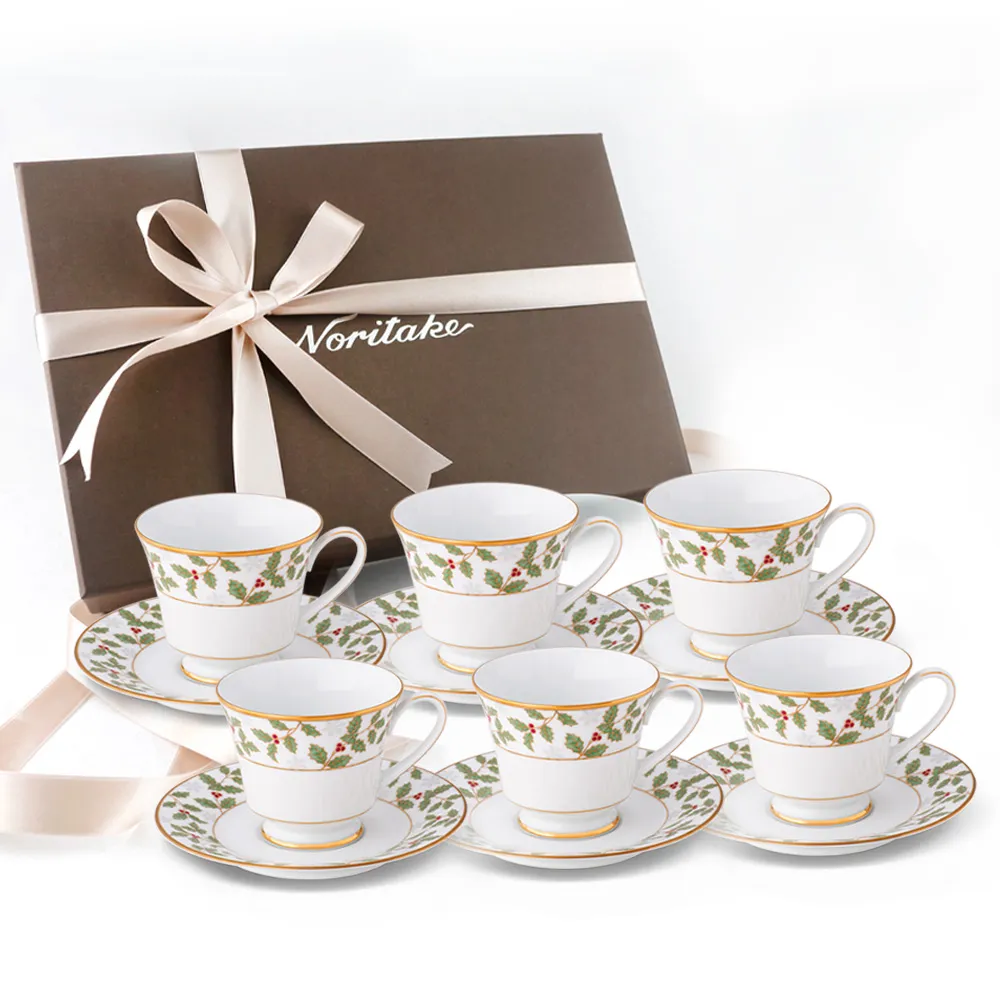 【NORITAKE】聖誕誓約金邊杯碟3組對杯禮盒組(買3送6 贈聖誕餐桌墊6入)