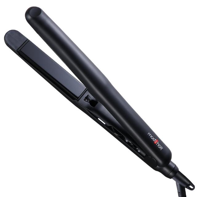  Mod’s Hair MHS-2548-K-TW 直髮器，專業級陶瓷發熱面板，溫控120~200℃四段調節，負離子護髮防靜電。快速預熱設計，配備防燙裝置、可旋轉電源線與陶瓷散熱，適合全球旅行支援100V-240V國際電壓。輕巧370g黑色系款式，BSMI T35056檢驗合格，2年保固，完美造型你的秀髮。 