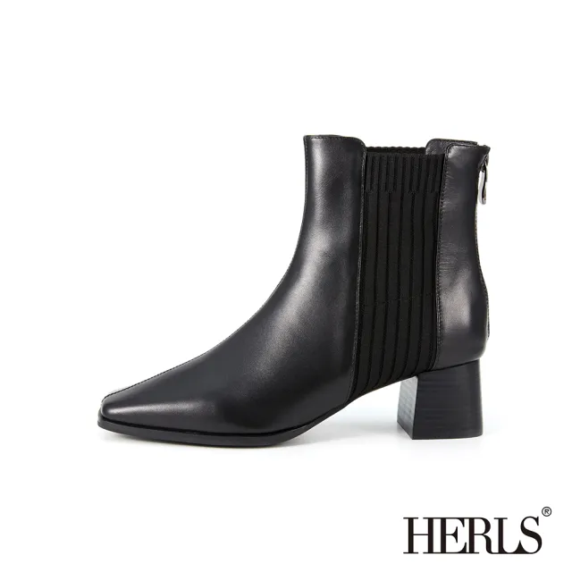 【HERLS】短靴-全真皮彈力坑條拼接後拉鍊方頭粗跟短靴(黑色)