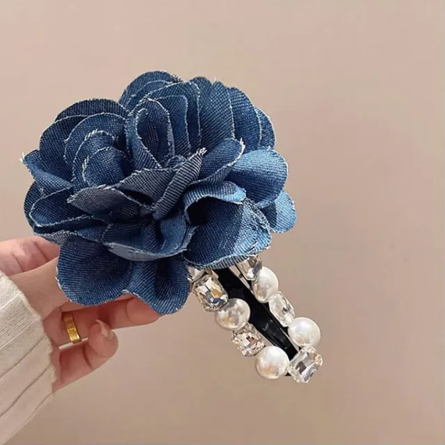 【MISS KOREA】韓國設計超大牛仔花朵輕奢寶石珍珠造型髮夾 鴨嘴夾 盤髮夾(寶石髮夾 珍珠髮夾)