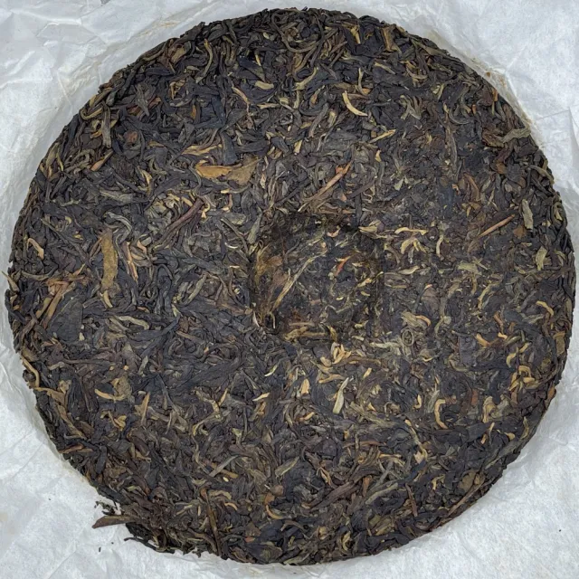 【盛嘉源】六大茶山 梅 2012年(普洱茶   生茶 357g)