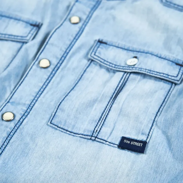 【5th STREET】女裝車線修身無袖牛仔襯衫-漂淺藍