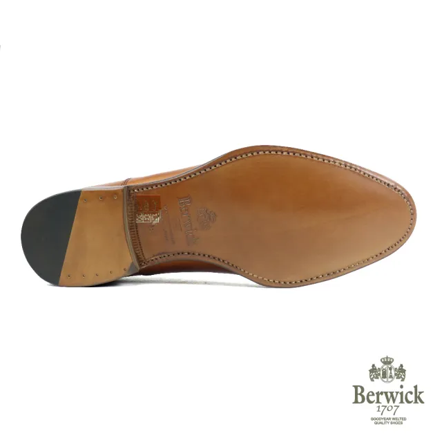 【Berwick】西班牙手工壓線橫飾牛津鞋 淺棕色(B4472-TAN)