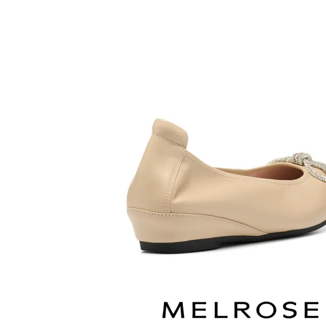 【MELROSE】美樂斯 沉穩典雅晶鑽蝴蝶結全真皮小方頭楔型低跟鞋(杏)