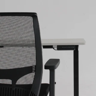 【4Health 舒樂活】i椅 黑框高背 — 居家辦公椅+Standly電動升降桌(限時精選組合)