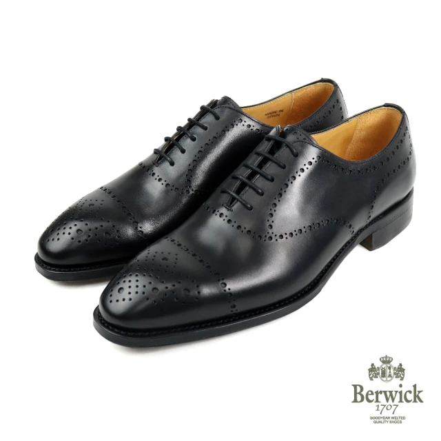 【Berwick】西班牙手工經典橫式雕孔牛津鞋 黑色(B5557-BL)
