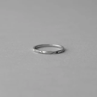 【ete】PT900 層疊扭紋戒指(鉑金色)
