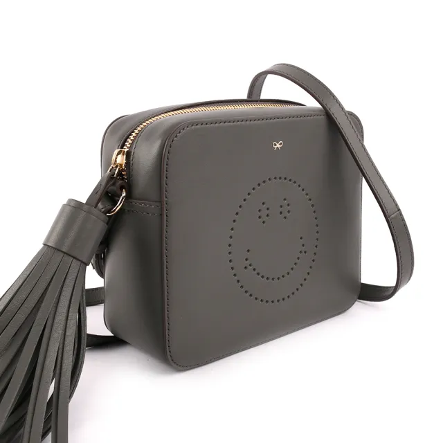 【ANYA HINDMARCH】小牛皮SMILEY笑臉包crossbody(深灰色)